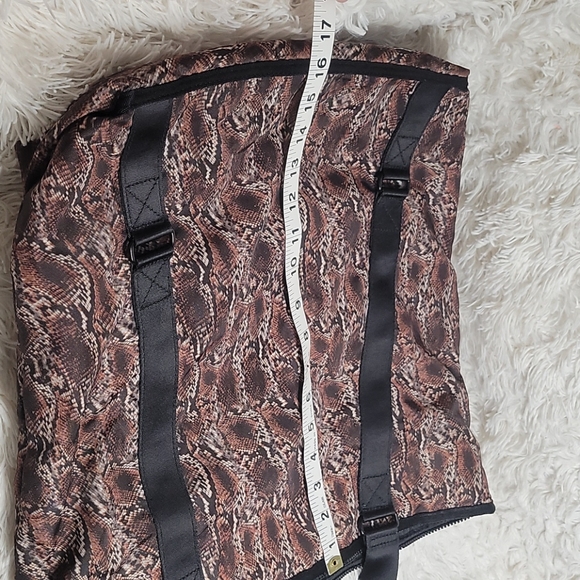 Kipling Rustria shopping bag purse python pattern - Picture 14 of 14